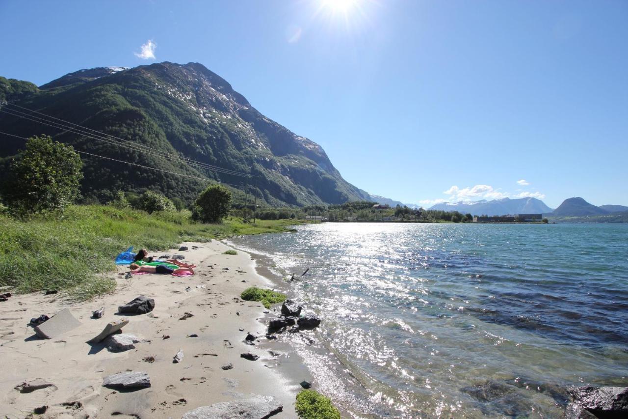 بيت شباب Setnes Feriesenter Veblungsnes المظهر الخارجي الصورة