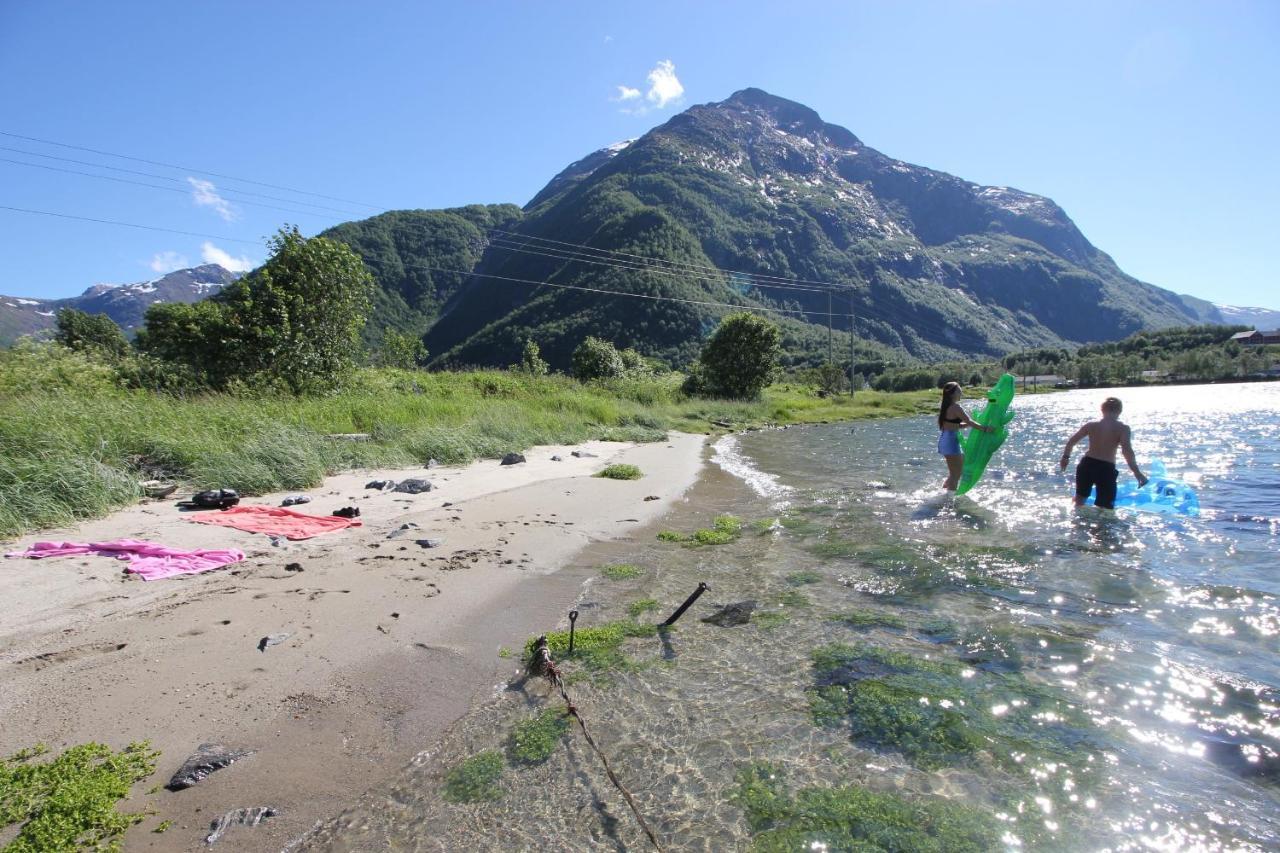بيت شباب Setnes Feriesenter Veblungsnes المظهر الخارجي الصورة